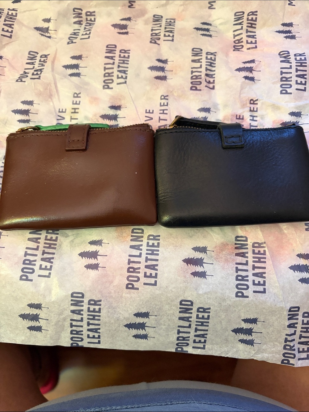 Madewell Compact Bi-Fold Wallets in Brown and Black leather - Picture 2 of 8